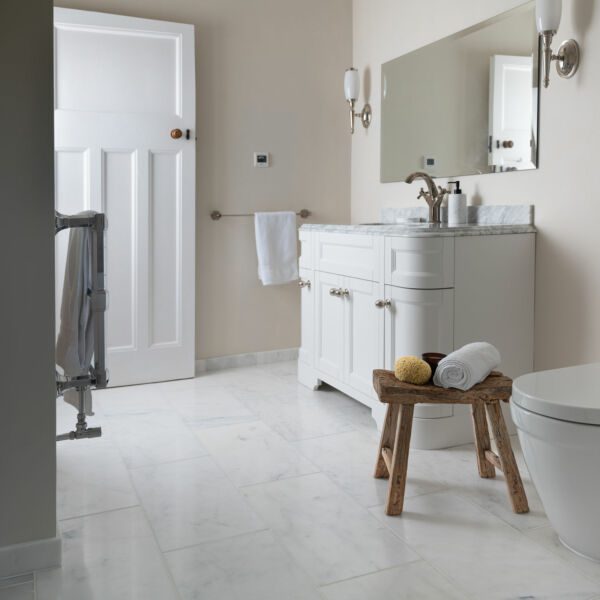 Calacatta-White-Marble-Bathroom-Tiles