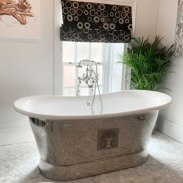 White-Marble-Tumbled-Hexagon-Mosaic-Tiles-Bathroom-Floor