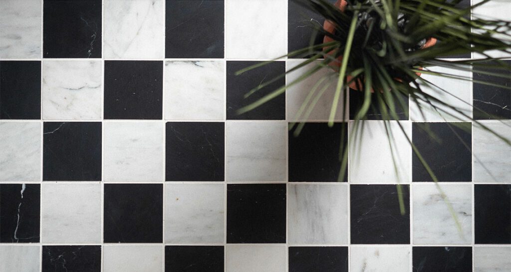 Checkerborad-Marble-Flooring-Tiles