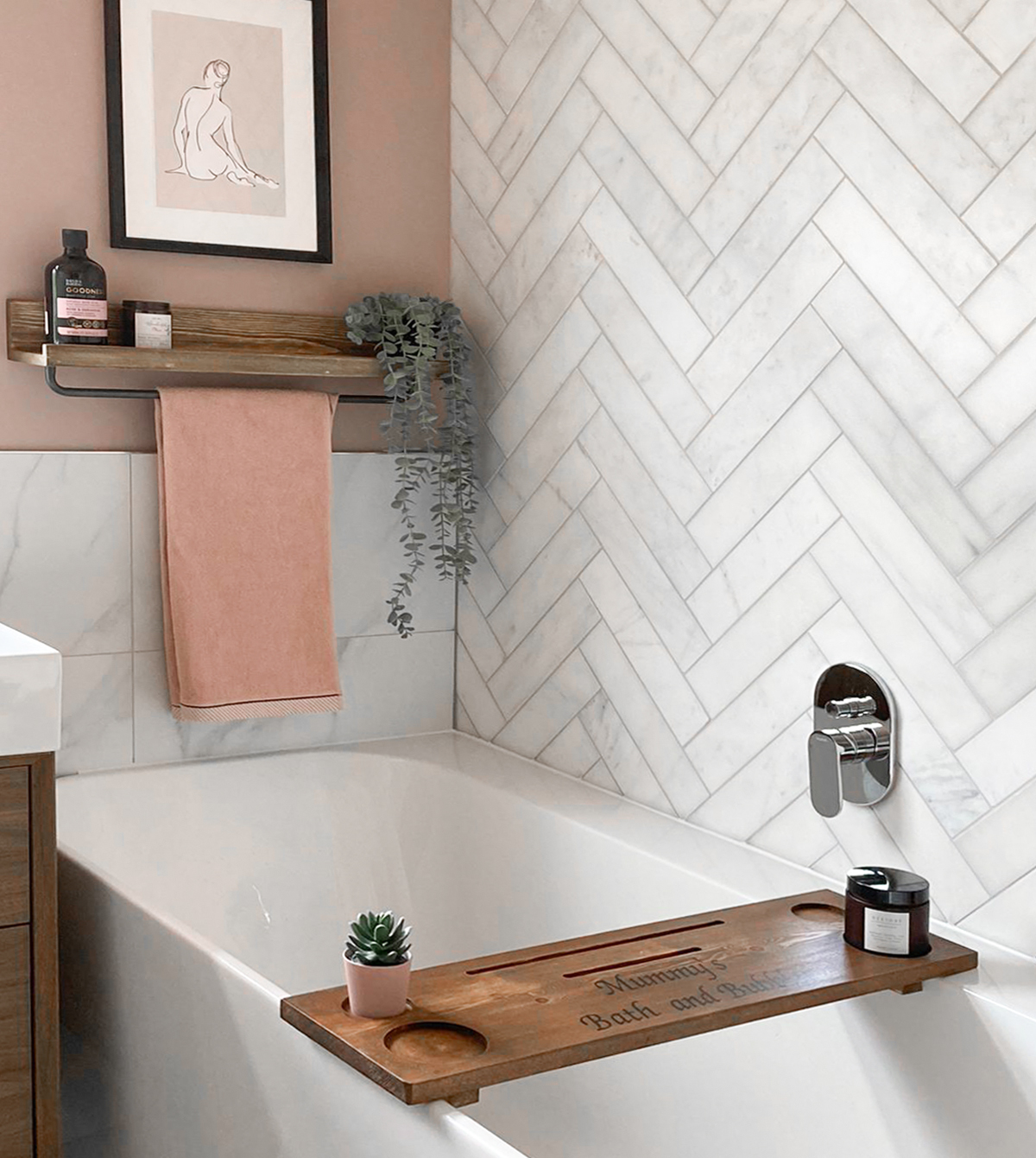 Calacatta 75x305mm Honed Marble Tiles