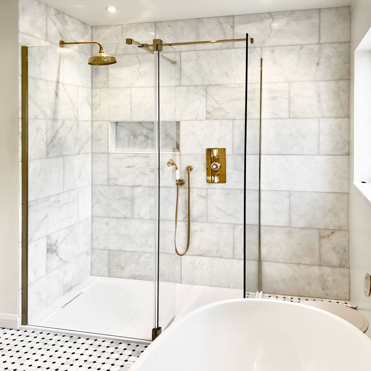 White-Marble-Tiles-Bathroom-Shower