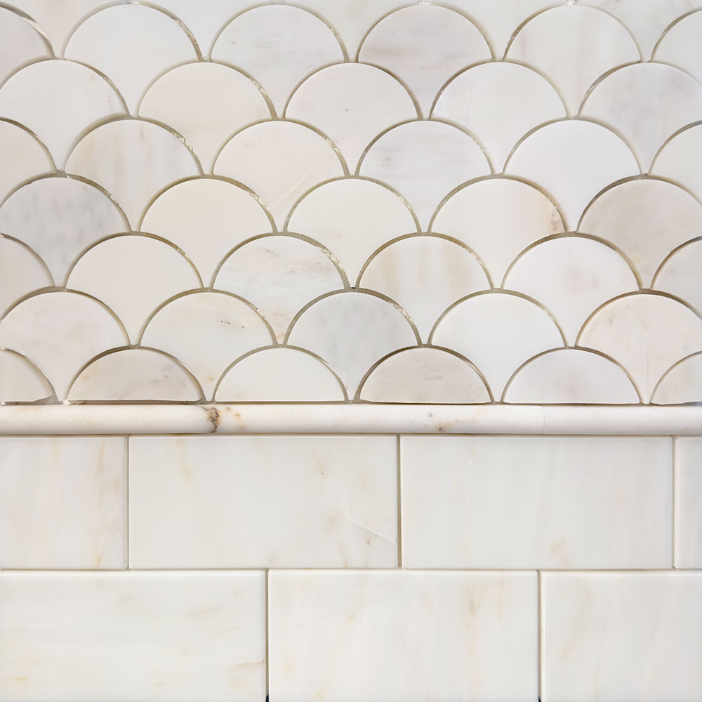 Calacatta-Amber-Marble-Scallop-Mosaic-&-Metro-Tiles