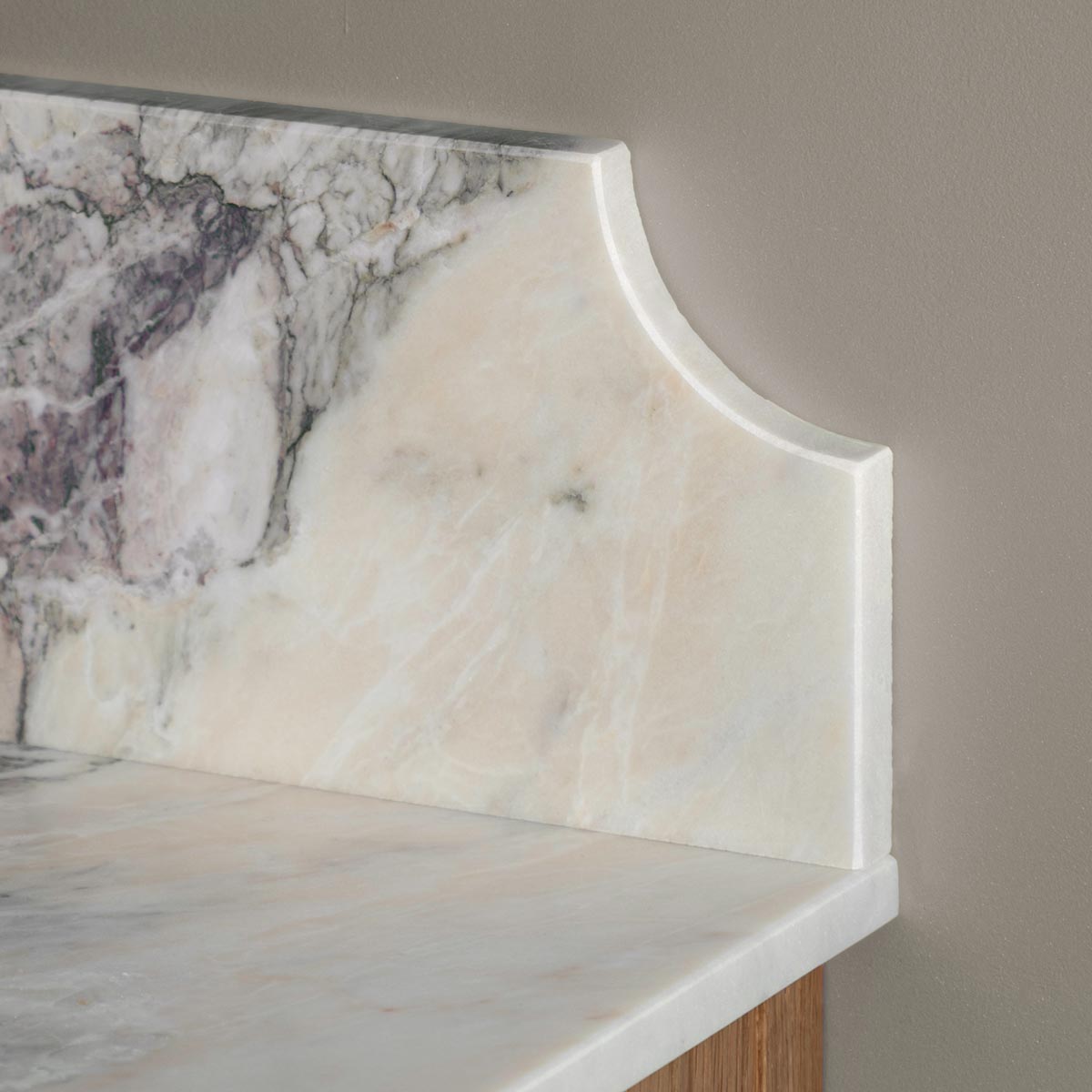 Cut-Corners-Marble-Splashback